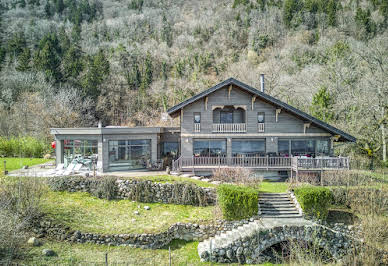 Maison avec piscine et terrasse 14