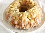 Pina Colada Monkey Bread was pinched from <a href="http://www.tablespoon.com/recipes/pina-colada-monkey-bread-recipe/1/print/" target="_blank">www.tablespoon.com.</a>