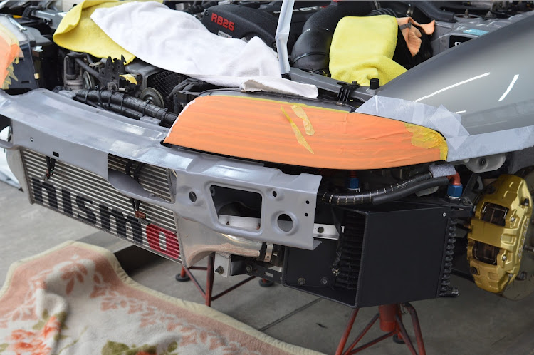 スカイライン GT-RのDIY・ヘッドライト・ヘッドライト交換・ウインカー交換・サイドマーカー交換に関するカスタム事例の投稿画像3枚目