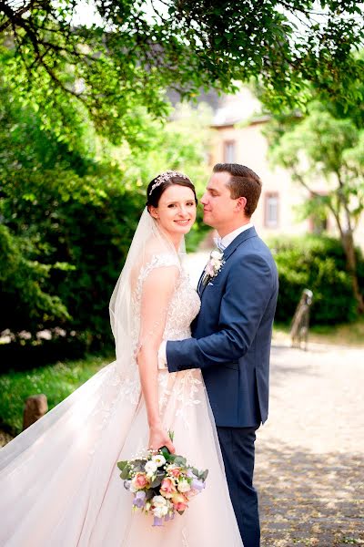 Vestuvių fotografas Nina Farajollahi (lichtundspitze). Nuotrauka 2023 spalio 29