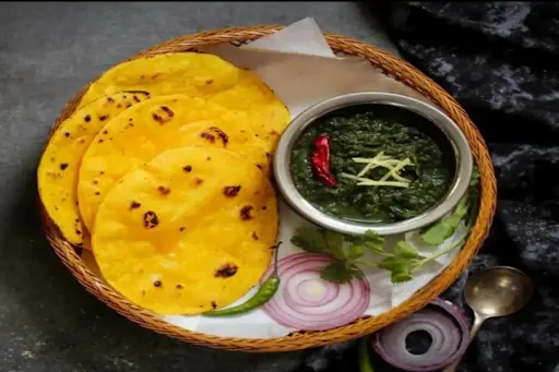 Sarso Ka Saag And Makka Di Roti + Gud Combo