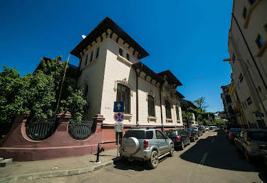 House with garden and terrace 8