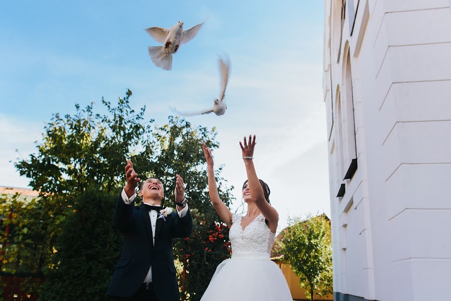 Fotógrafo de casamento Paul Budusan (paulbudusan). Foto de 10 de dezembro 2017