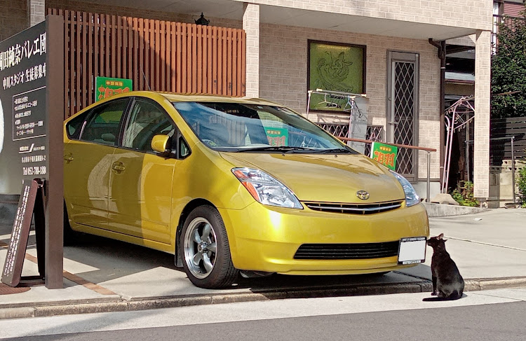 プリウスの20プリウス・20PRIUS・US仕様・ムーンアイズ・MOONEYESに関するカスタム事例の投稿画像2枚目