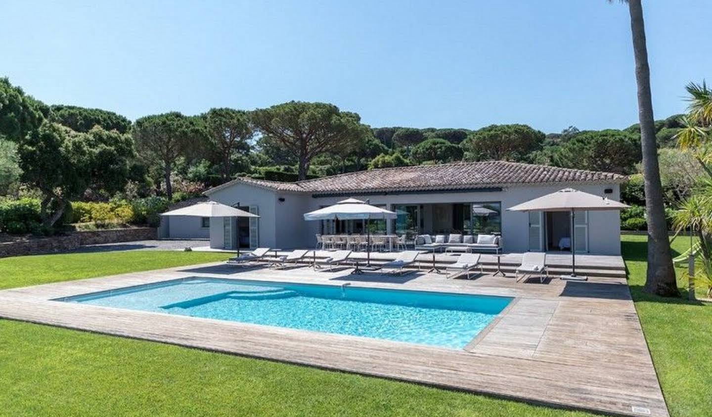 Villa avec piscine en bord de mer Saint-Tropez