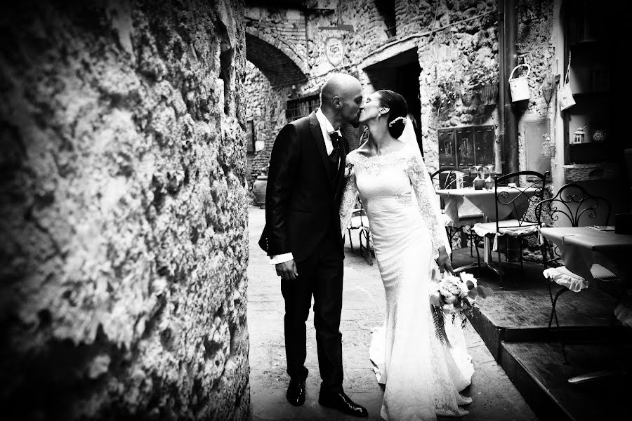 Fotografo di matrimoni Stefano Franceschini (franceschini). Foto del 27 giugno 2018