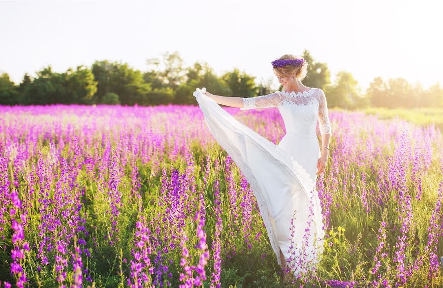 Hääkuvaaja Nadezhda Grigorova (fotogrina). Kuva otettu 24. marraskuuta 2015