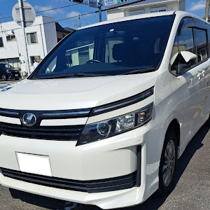ノア ZWR90W