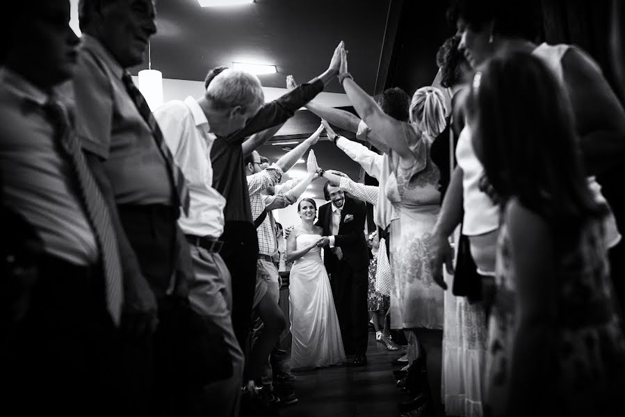 Fotógrafo de casamento Melinda Guerini (temesi). Foto de 15 de fevereiro 2017