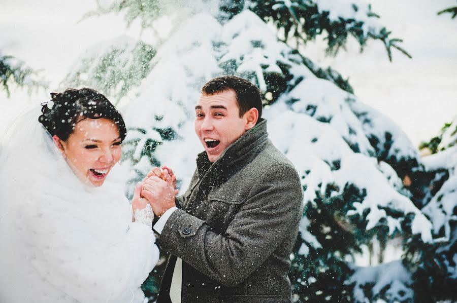 Wedding photographer Snezhana Kalashnikova (snezhannak). Photo of 20 February 2015