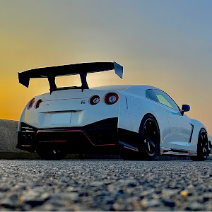 NISSAN GT-R R35