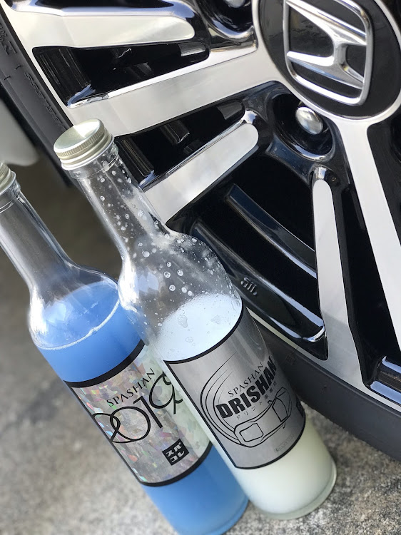 オデッセイの洗車・ホイール・スパシャン・ブレンドに関するカスタム事例の投稿画像2枚目