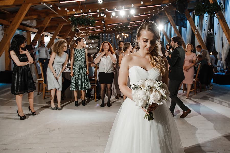 Wedding photographer Vitaliy Ushakov (ushakovitalii). Photo of 3 March 2019