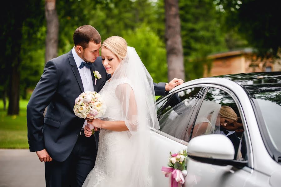 結婚式の写真家Elena Timoschenko (photowedfamily)。2015 12月23日の写真