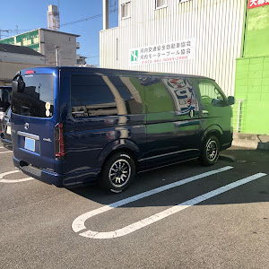 ハイエースバン KDH206V