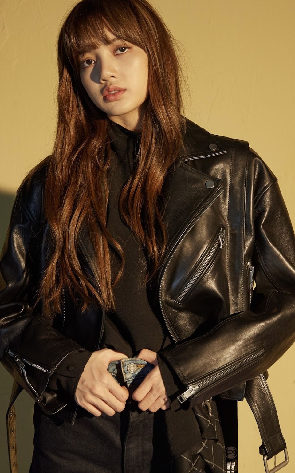 10 Times BLACKPINK's Lisa Rocked An Edgy Leather Jacket Koreaboo ...