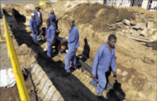 CUTTING THE CAKE: The Competition Commission reports that prices were fixed. Pic. Robert Tshabalala.03/05/2007. © FM Damaged Electricity pipes in Bedfordview,JHB.03/05/07 pix Robert Tshabalala