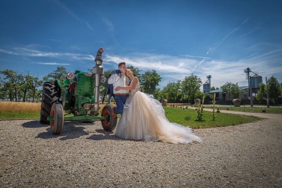 Fotografo di matrimoni Gergely Vas (gregoryiron). Foto del 4 agosto 2017