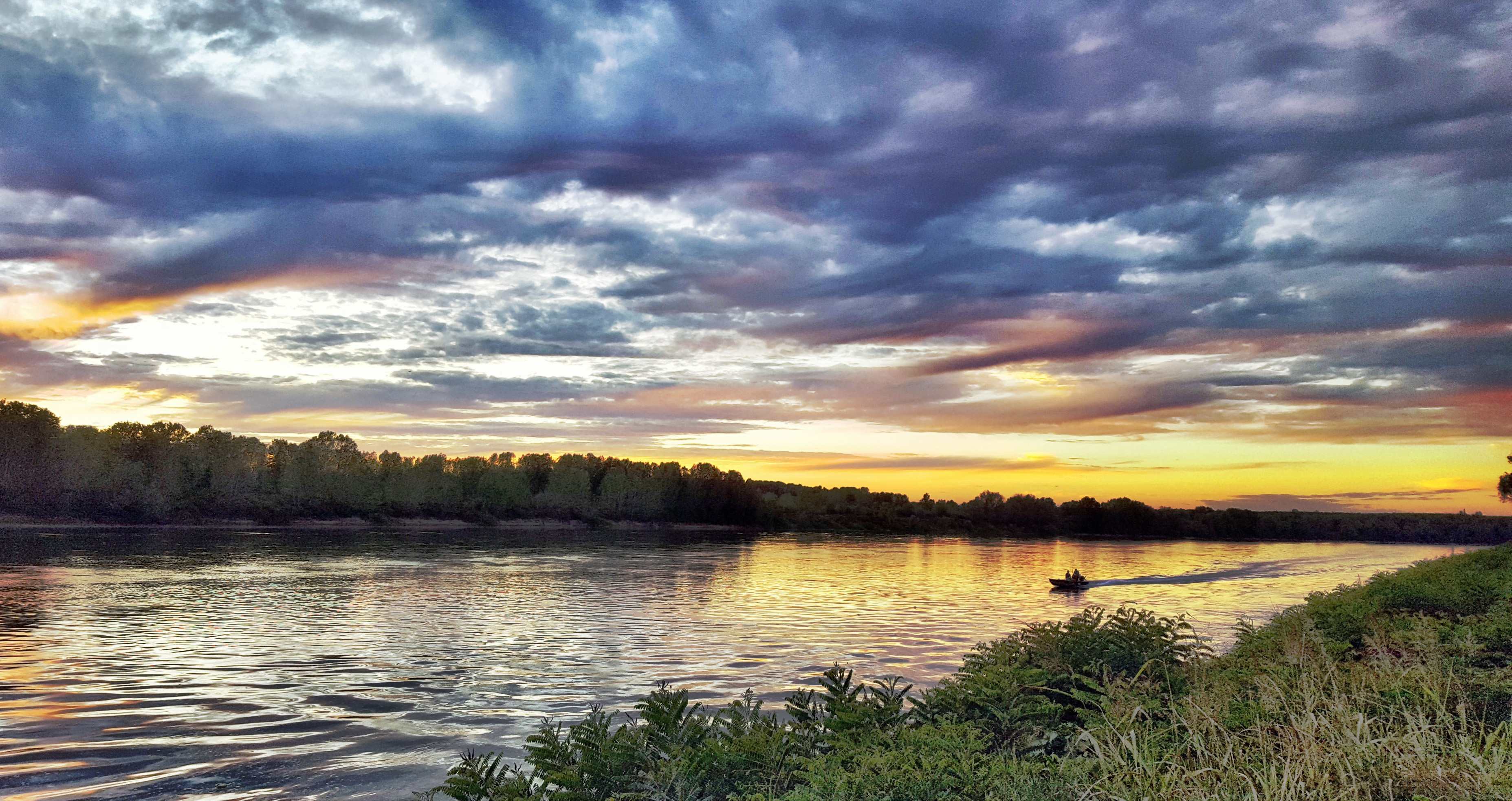 Tramonto sul fiume di KrissPad