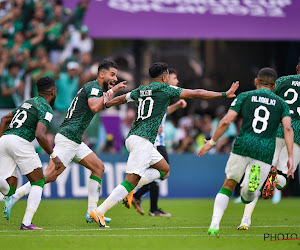 Saoedi-Arabië zorgt voor eerste grote stunt op WK en klopt Argentinië, dat drie goals afgekeurd zag en desastreus aan tweede helft begon