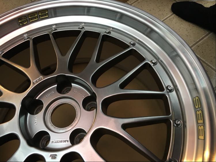 GSのBBS LM・チャンピオン・Z寸に関するカスタム事例の投稿画像2枚目