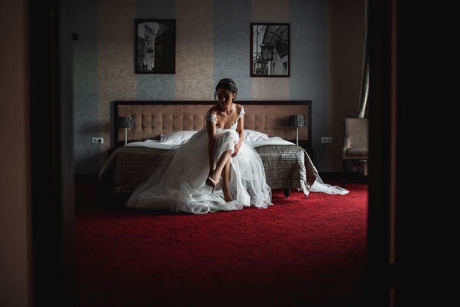 結婚式の写真家Paulina Misztal (bielakstudio)。2019 6月27日の写真