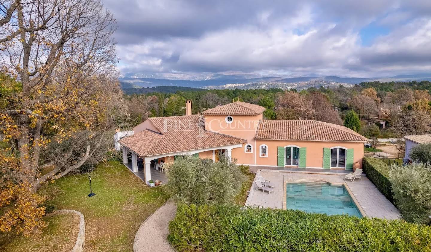 Villa avec piscine et terrasse Montauroux