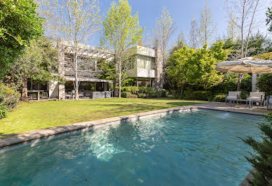 House with garden and terrace 18