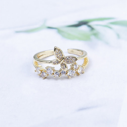 Title 4, Double Butterfly Womens Copper Ring with Diamo...