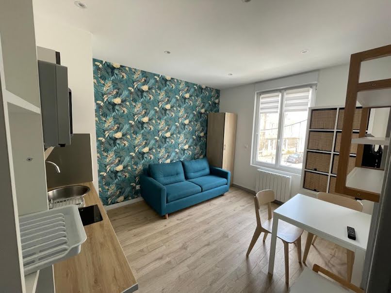 Location meublée appartement 1 pièce 17 m² à Reims (51100), 410 €