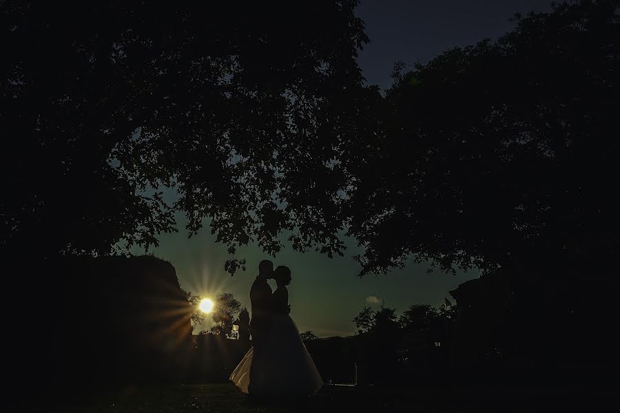 Vestuvių fotografas Paul Simicel (bysimicel). Nuotrauka 2017 lapkričio 2