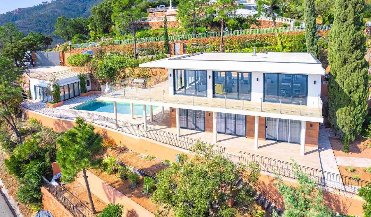 Villa avec piscine et terrasse Theoule-sur-mer