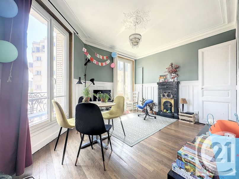 Vente appartement 2 pièces 37 m² à Paris 18ème (75018), 295 000 €