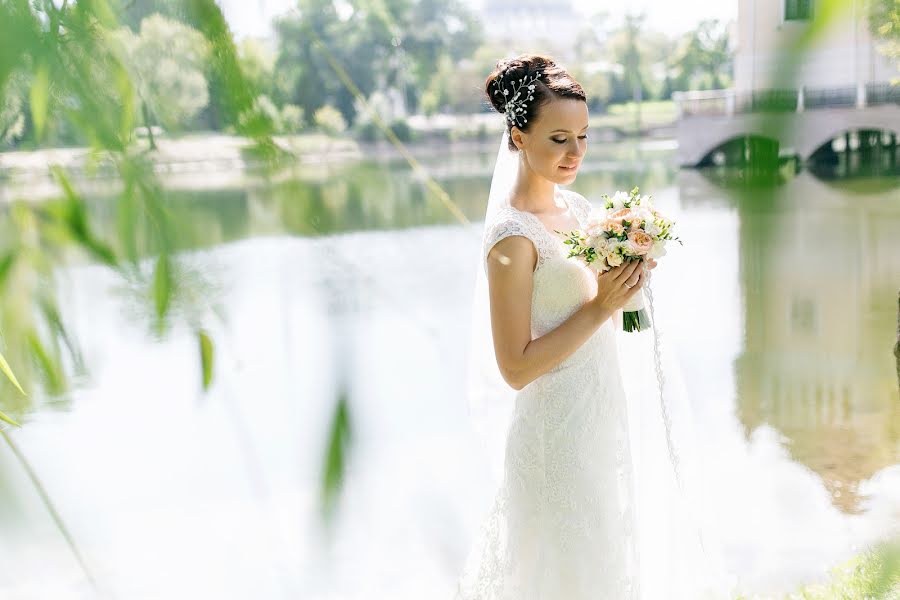 Photographe de mariage Dmitriy Galichnikov (happsy). Photo du 10 octobre 2016