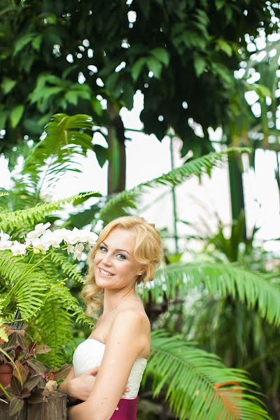 Wedding photographer Larisa Demidova (lgaripova). Photo of 3 September 2014