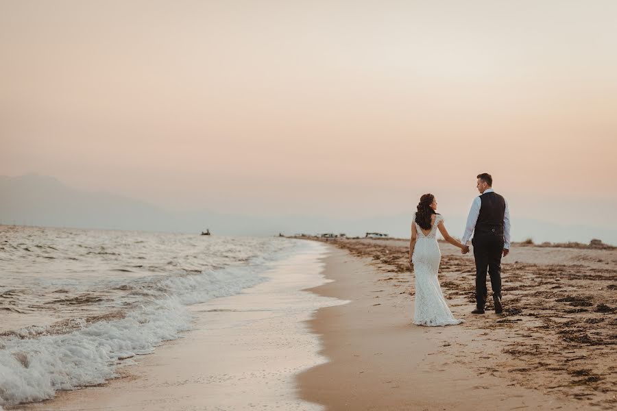 Fotografo di matrimoni Lia Lignou (lialignou). Foto del 1 febbraio 2023