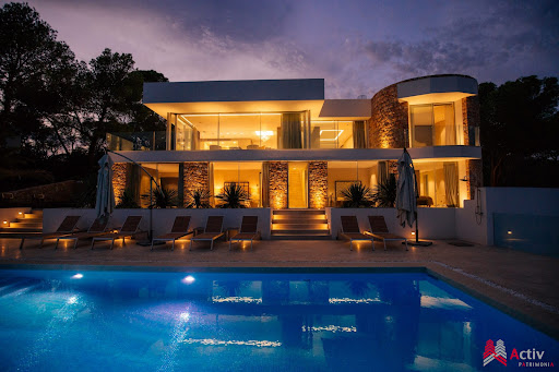 Villa avec piscine 1