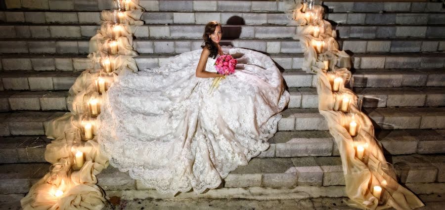 Wedding photographer Kostas Sinis (sinis). Photo of 11 April 2017