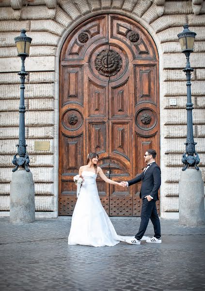 Jurufoto perkahwinan Inna Zorina (innafotofashion). Foto pada 31 Oktober 2023