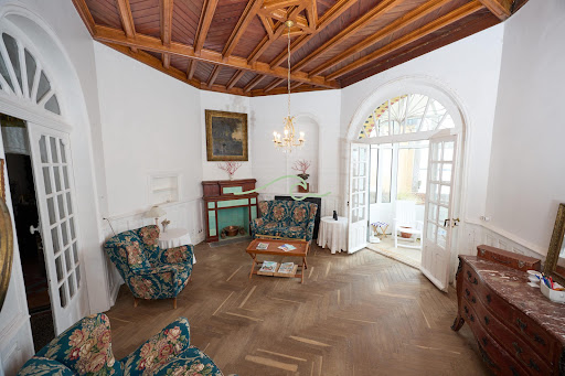 Villa avec jardin et terrasse 3