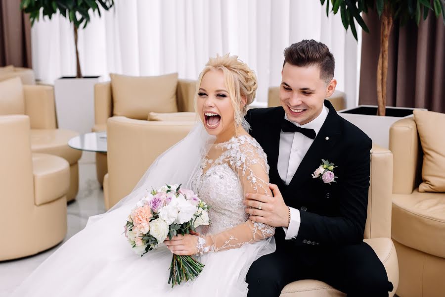 Wedding photographer Olya Bezhkova (bezhkova). Photo of 24 October 2018