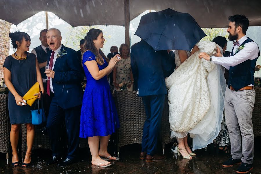 Hääkuvaaja Leonard Walpot (leonardwalpot). Kuva otettu 6. elokuuta 2019