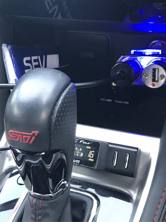 WRX S4のBLITZ・STI・SEV・ブリッツに関するカスタム事例の投稿画像1枚目