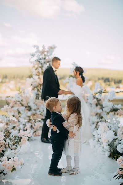 Fotógrafo de casamento Nastya Volkova (nastyavolkova). Foto de 27 de dezembro 2022