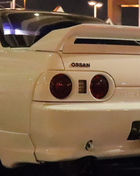 スカイライン GT-Rの大黒PA・やっちゃえ！OSSAN・尻ーズ・角目仕様・BNR32に関するカスタム事例の投稿画像2枚目