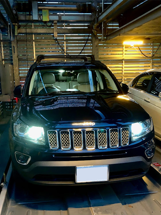 コンパスのSUV・ジープ・コンパス・ポジションランプ交換・キャンプ仕様に関するカスタム事例の投稿画像1枚目