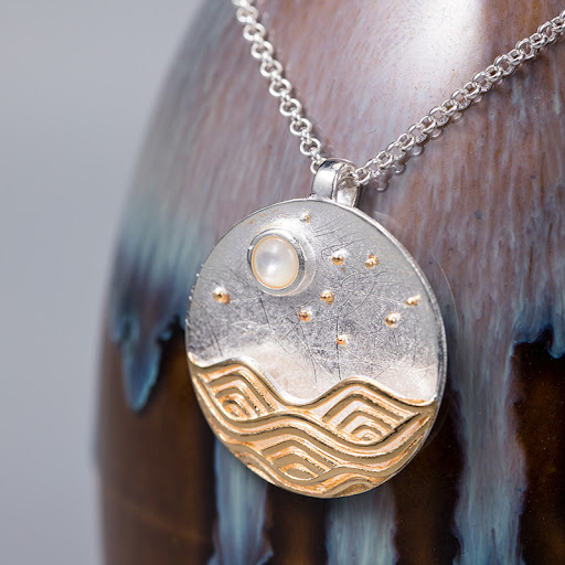 Title 4, Personalized sun shape pendant necklace