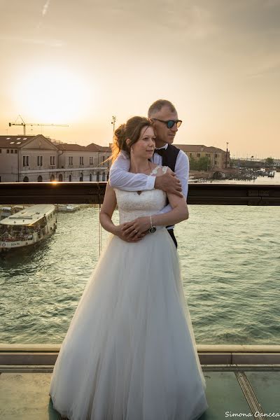 Fotógrafo de bodas Simona Oancea (oanceasim). Foto del 3 de julio 2018