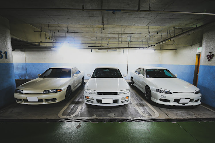 スカイラインのドライブ・オフ会・日産の日・スカイラインセダンに関するカスタム事例の投稿画像1枚目