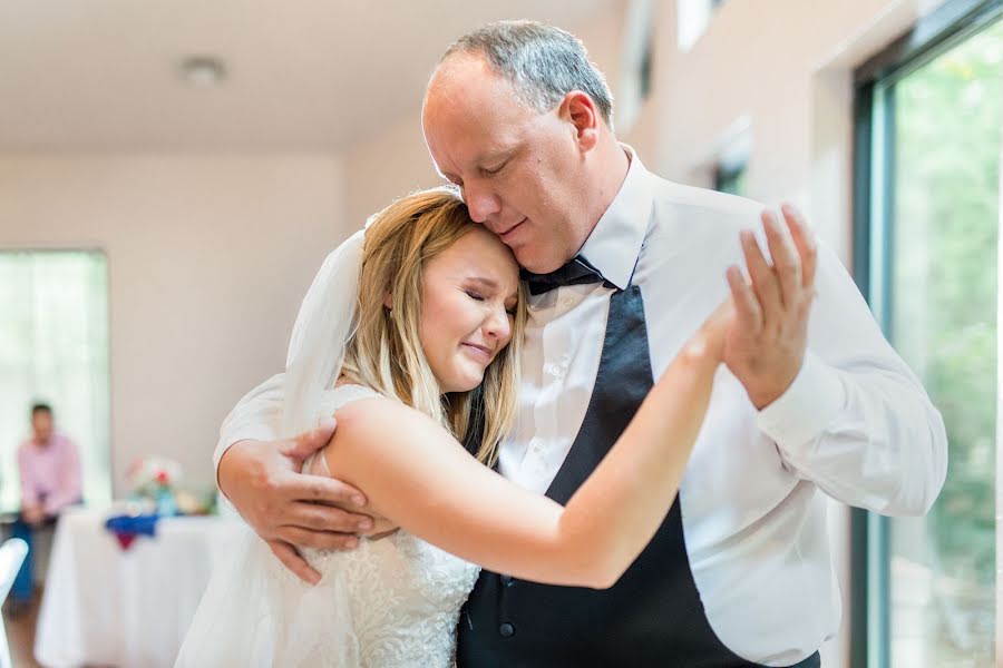 Wedding photographer Ashley Porton (ashleyporton). Photo of 30 December 2019